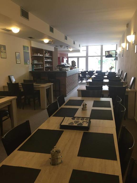 פראג Hotel Hasa מראה חיצוני תמונה